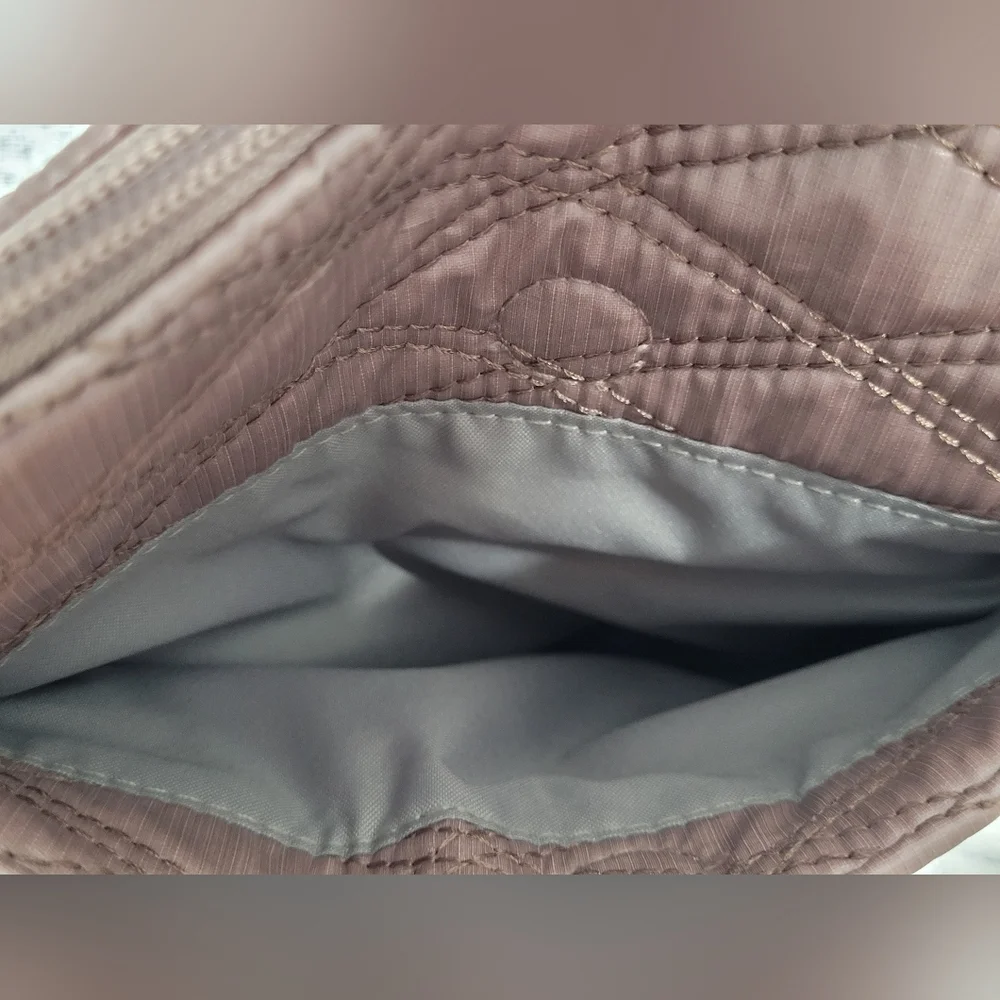 Baggallini Rose Pink Metallic Quilted Crossbody "For Life's Journey" - Picture 9 of 15